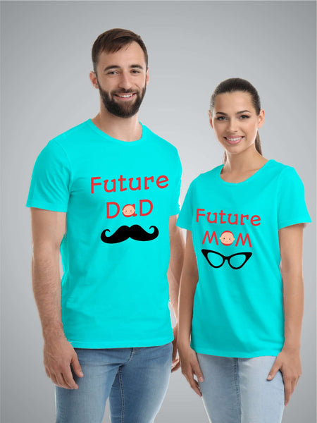 Future Mom Dad With Baby Smile  T-shirt